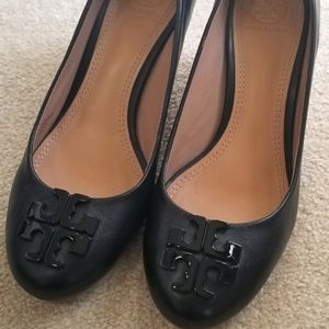 Tory Burch black wedges 7.5 closed toe
